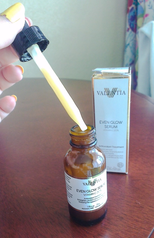 This serum is packaged in a glass bottle with a dropper, which is a handy and hygienic way to dispense product.